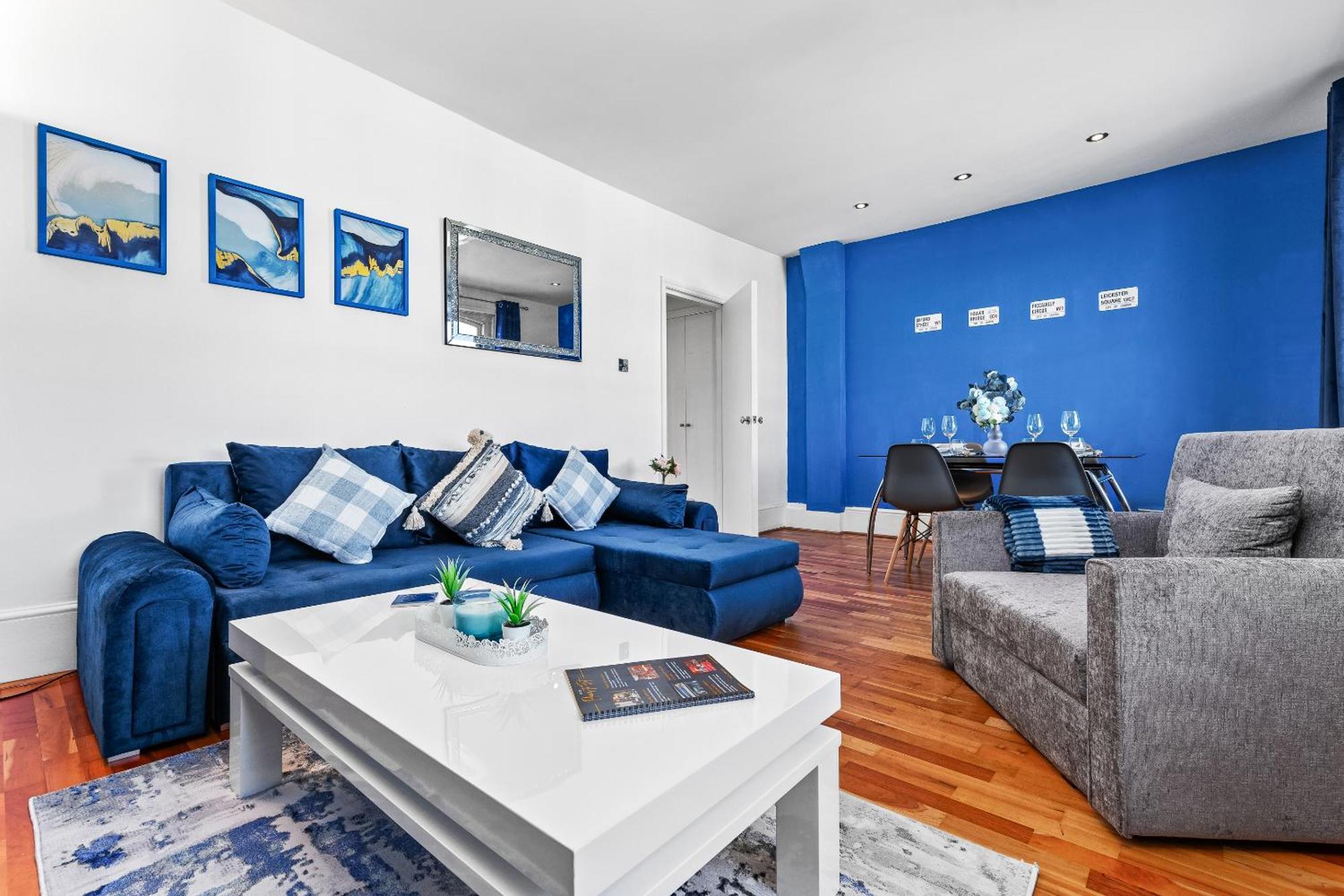 Balcony Blue Theme 1 Bedroom Central London Luxury Flat Near Hyde Park! Accommodates Up To 6! Double Sofa Bed And Next To Station! Екстер'єр фото